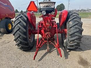 1965 International Harvester 706 Equipment Image0