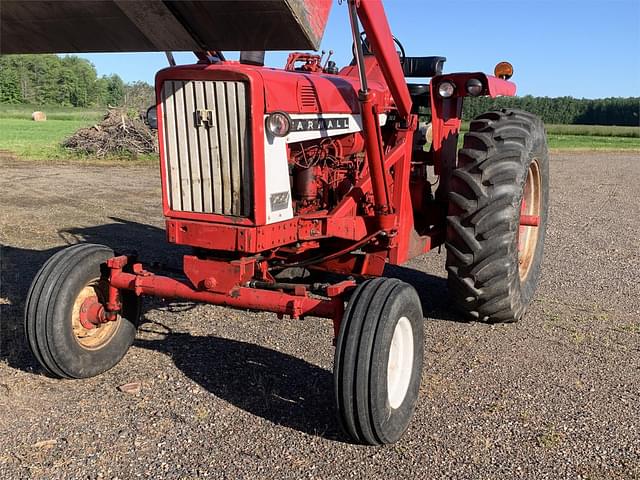 Image of International Harvester 706 equipment image 2