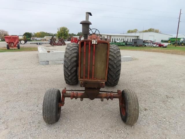 Image of International Harvester 806 equipment image 2