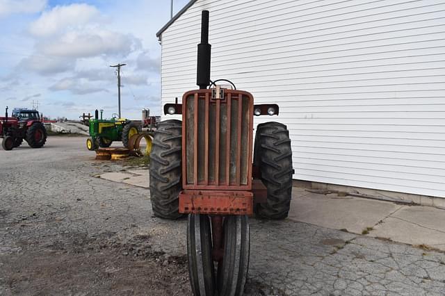 Image of International Harvester 806 equipment image 2