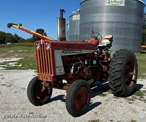 1965 International Harvester 806 Image