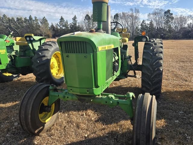 Image of John Deere 4020 equipment image 1