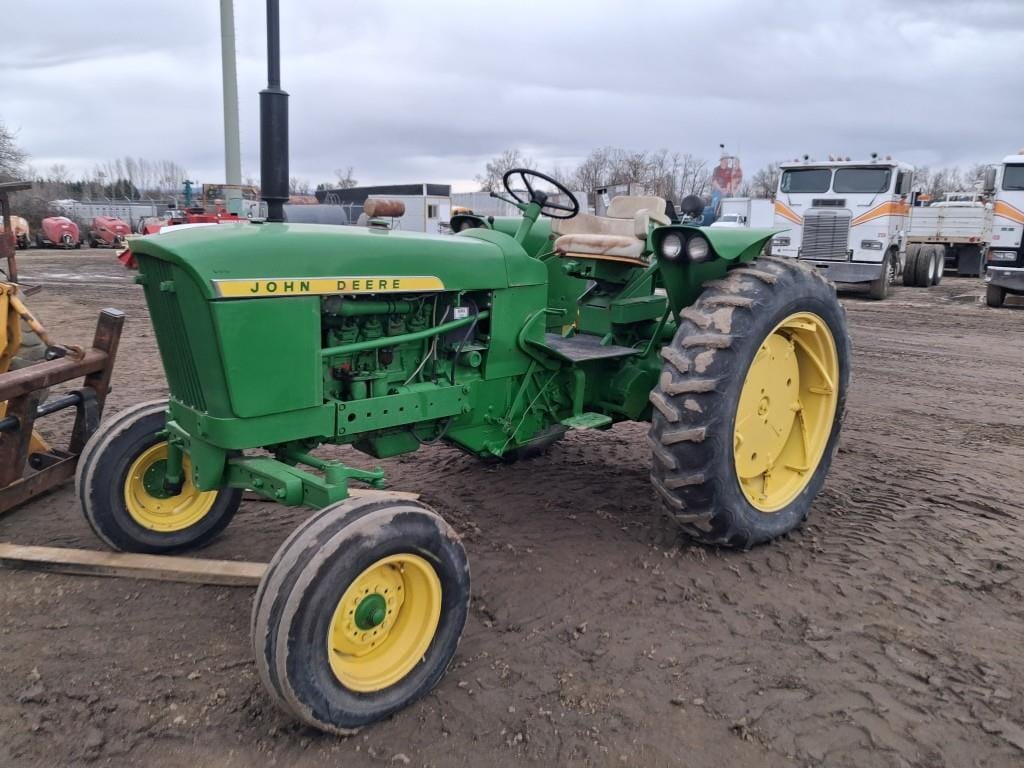 1965 John Deere 2010 Equipment Image0