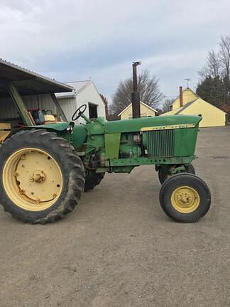 Image of John Deere 3020 equipment image 3