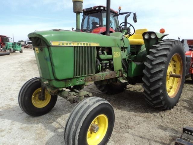 1965 John Deere 3020 Equipment Image0