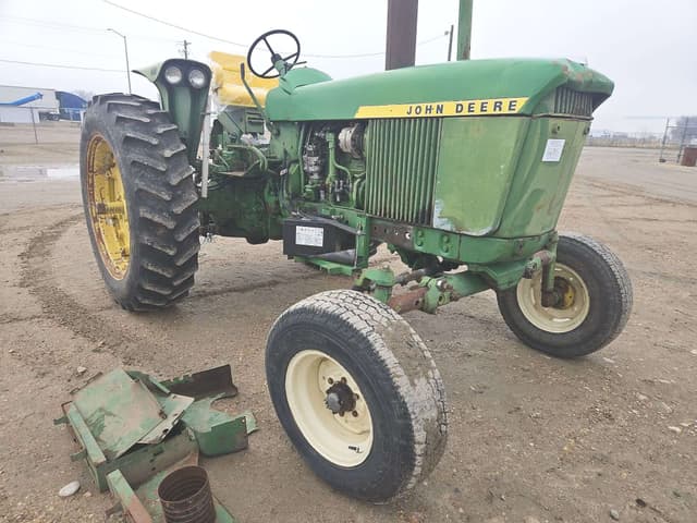 Image of John Deere 3020 equipment image 3