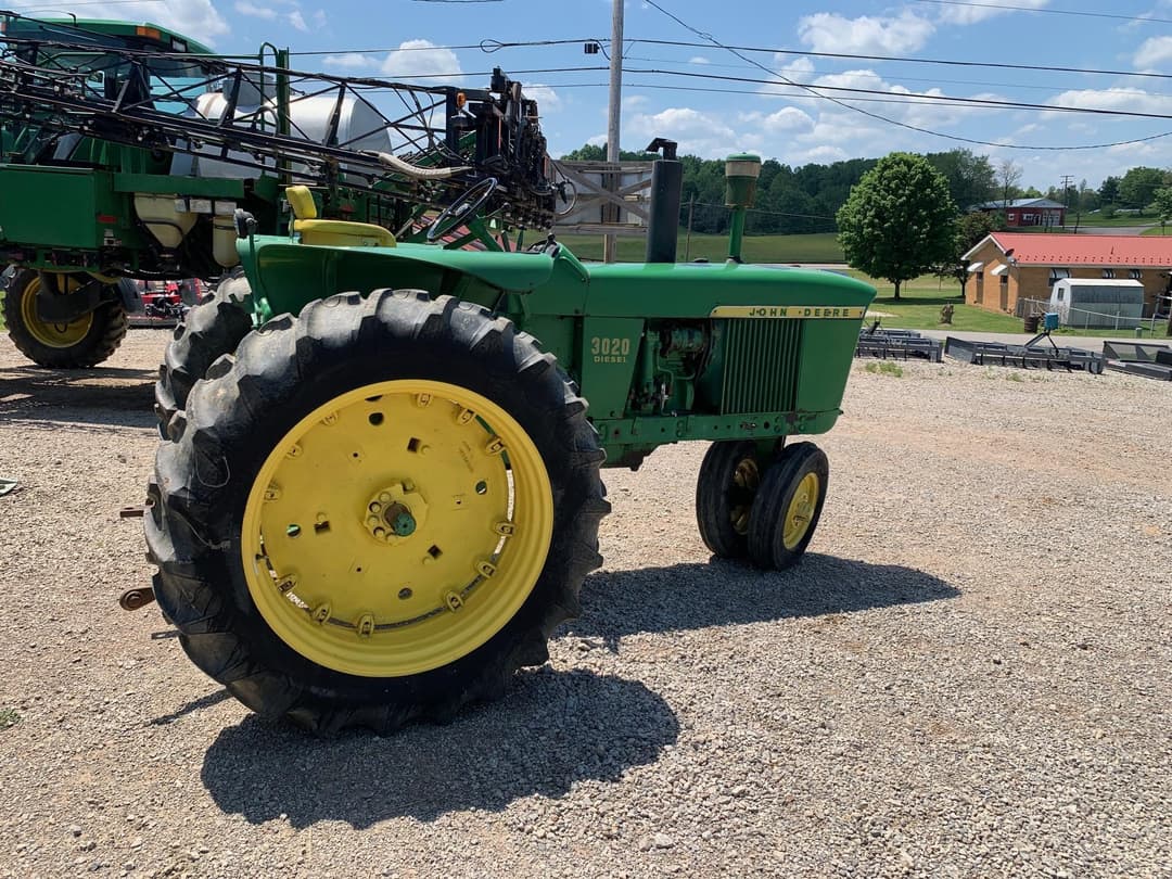 Image of John Deere 3020 Primary image