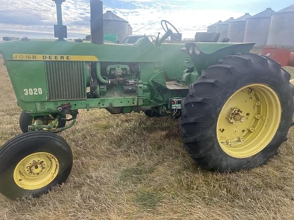 Image of John Deere 3020 equipment image 3