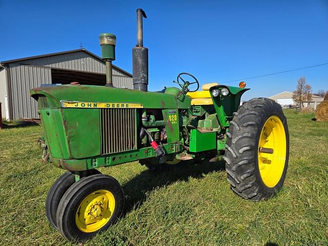 Image of John Deere 3020 equipment image 2