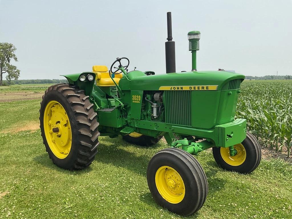 Image of John Deere 3020 Primary image