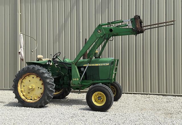 Image of John Deere 3020 equipment image 2