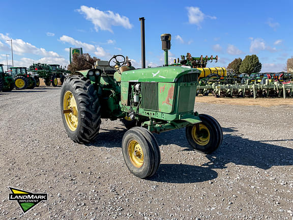 Image of John Deere 3020 equipment image 2