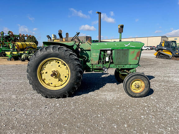 Image of John Deere 3020 equipment image 3