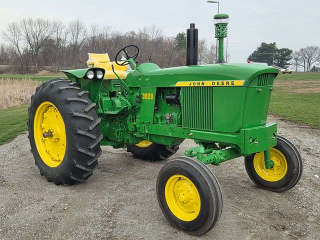 Image of John Deere 3020 equipment image 2