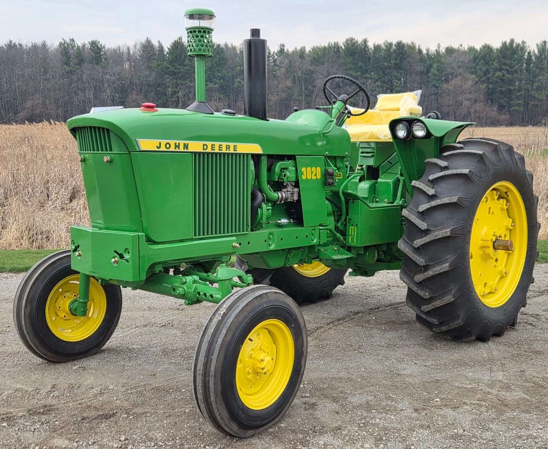 Image of John Deere 3020 Primary image