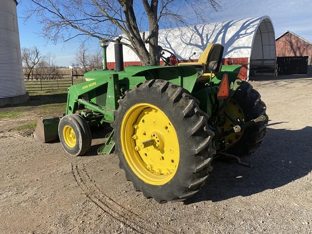 Image of John Deere 3020 equipment image 2