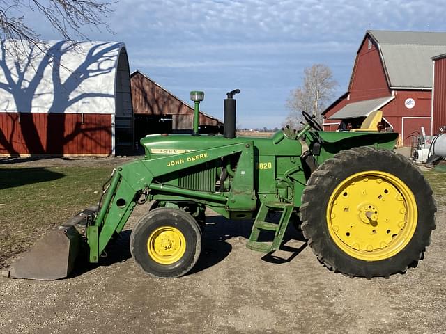 Image of John Deere 3020 equipment image 1