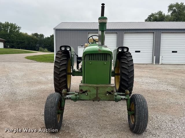Image of John Deere 3020 equipment image 1