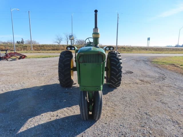 Image of John Deere 4020 equipment image 2