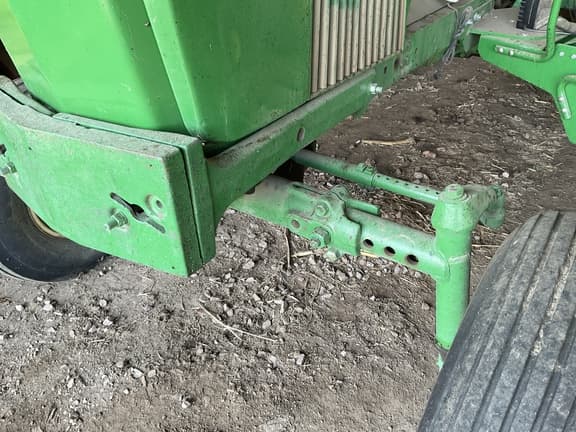 Image of John Deere 4020 equipment image 4