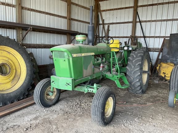 Image of John Deere 4020 Primary image