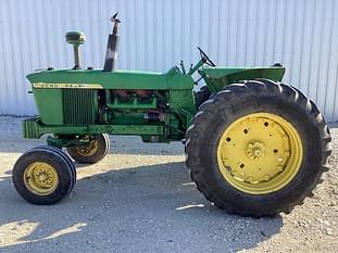 1965 John Deere 4020 Equipment Image0