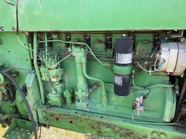 Image of John Deere 4020 equipment image 3