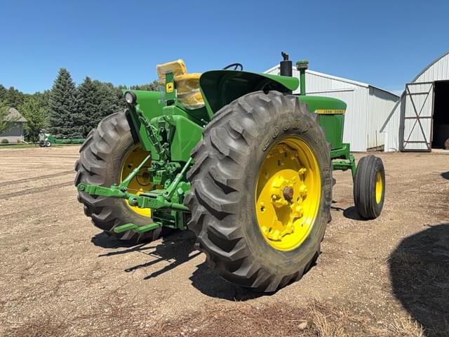 Image of John Deere 4020 equipment image 3