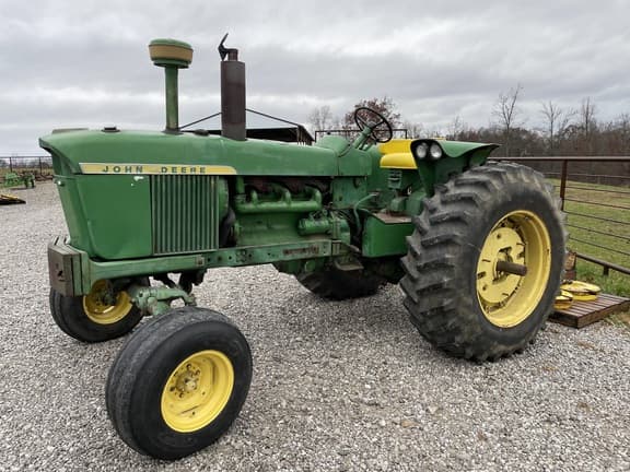 Image of John Deere 4020 Image 0