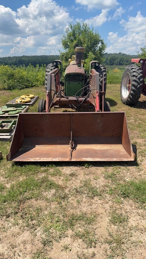Image of John Deere 4020 equipment image 2
