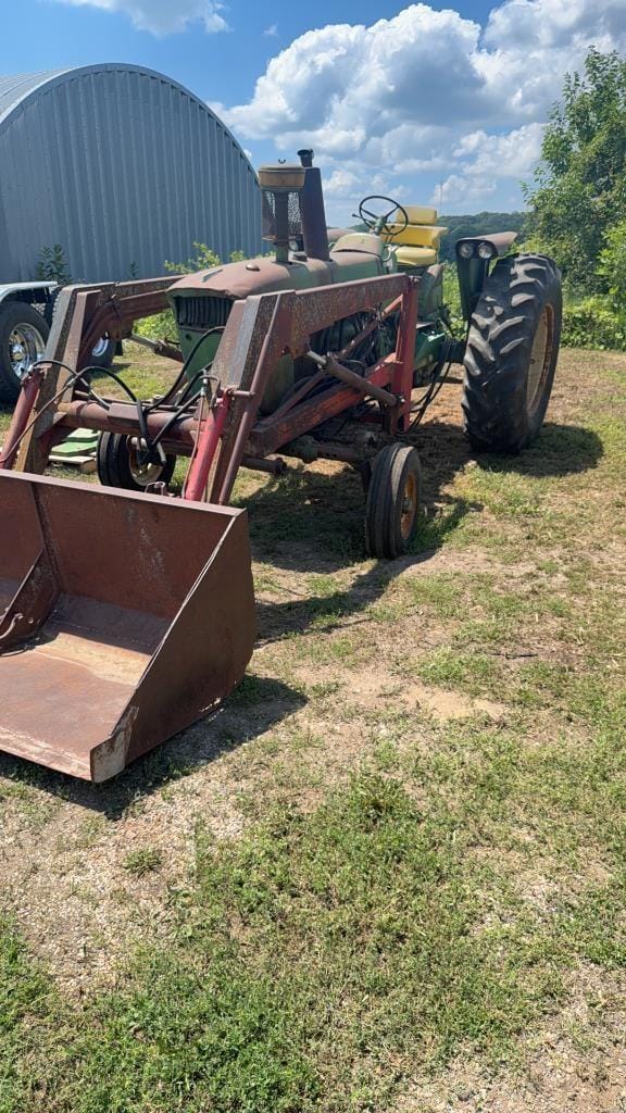 1965 John Deere 4020 Equipment Image0