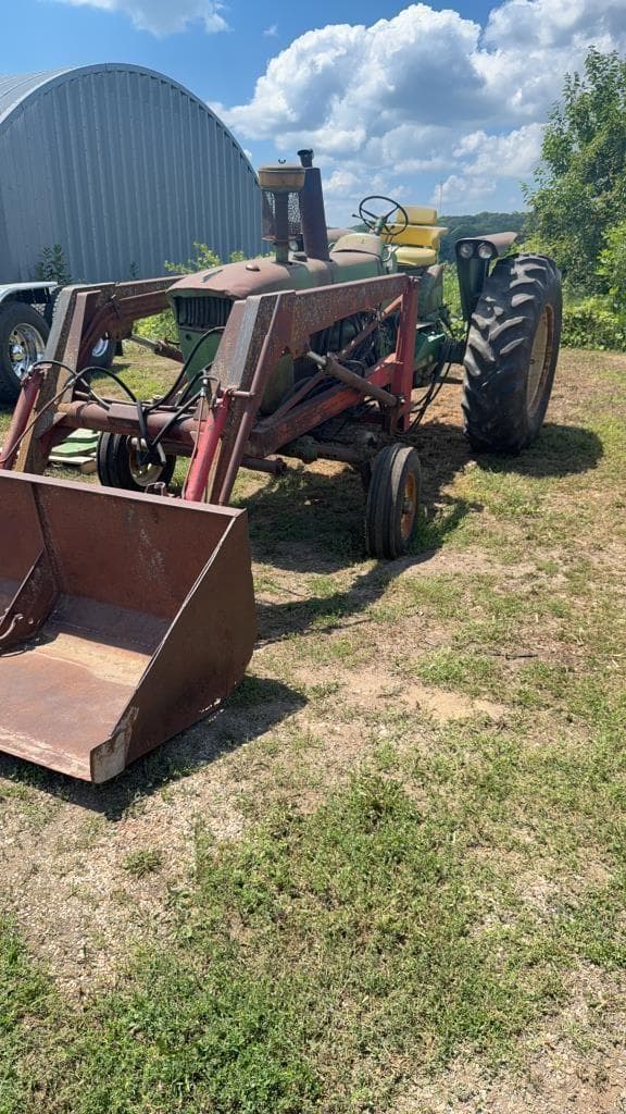 Image of John Deere 4020 Primary image