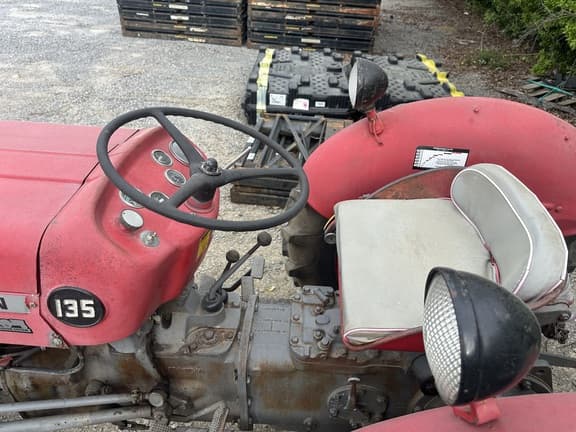 Image of Massey Ferguson 135 equipment image 4