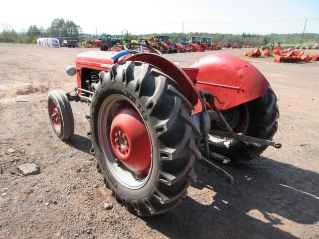 Image of Massey Ferguson TO-35 equipment image 2