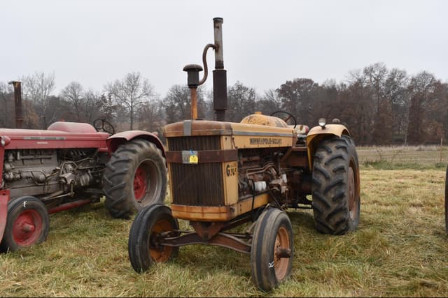 Image of Minneapolis-Moline G705 equipment image 1