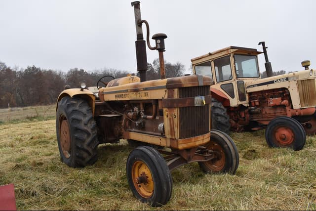 Image of Minneapolis-Moline G705 equipment image 3