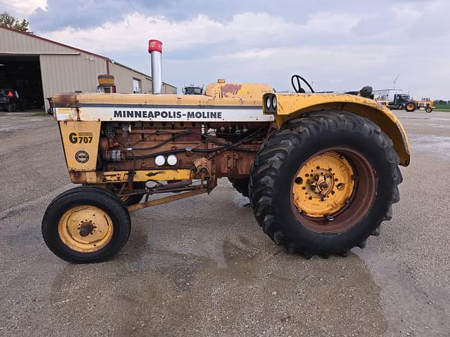 Image of Minneapolis-Moline G707 equipment image 1