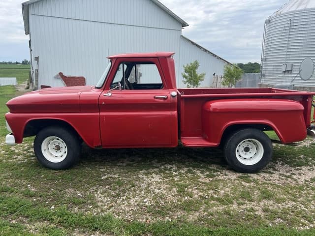 Image of Chevrolet C10 equipment image 1