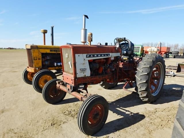 Image of Farmall 504 equipment image 1