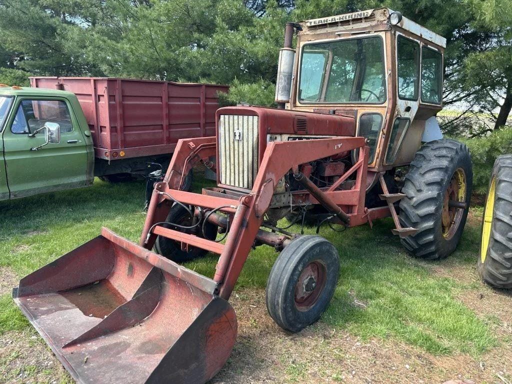 1966 Farmall 706 Equipment Image0