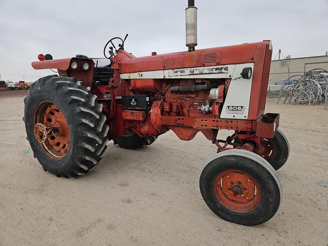 Image of International Harvester 806 Primary image