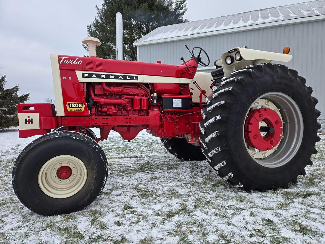 Image of International Harvester 1206 Primary image