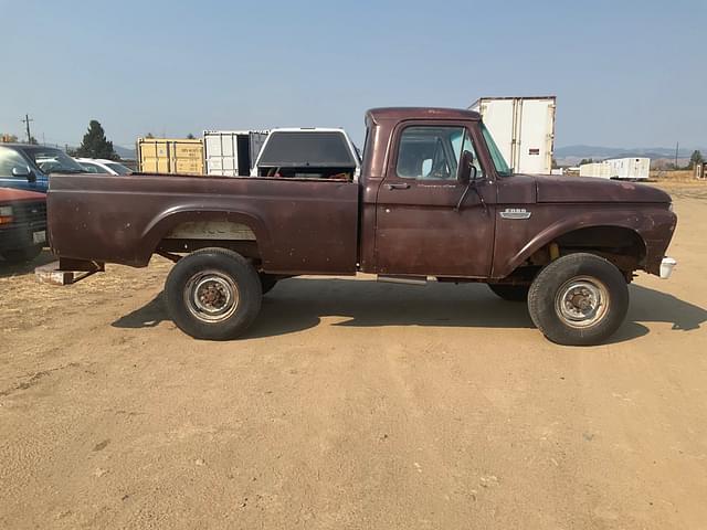 Image of Ford F-250 equipment image 1