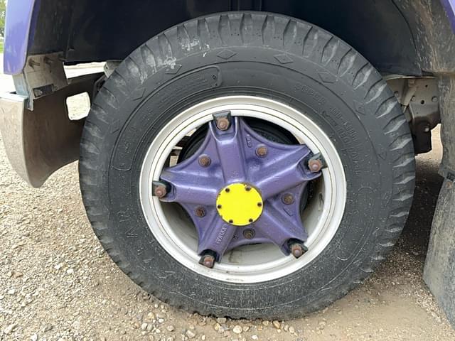 Image of GMC 5500 equipment image 1