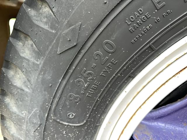 Image of GMC 5500 equipment image 2