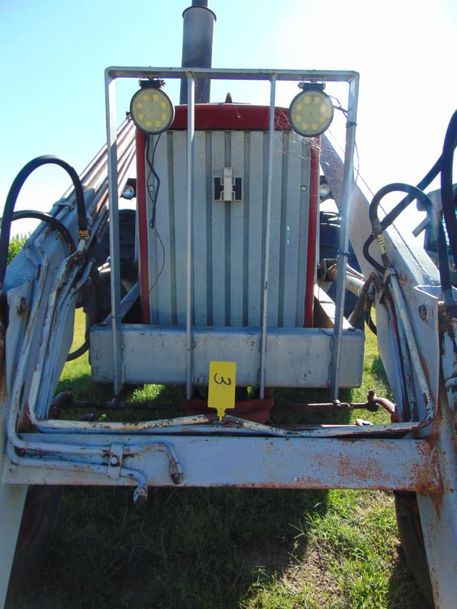 Image of International Harvester 706 equipment image 4