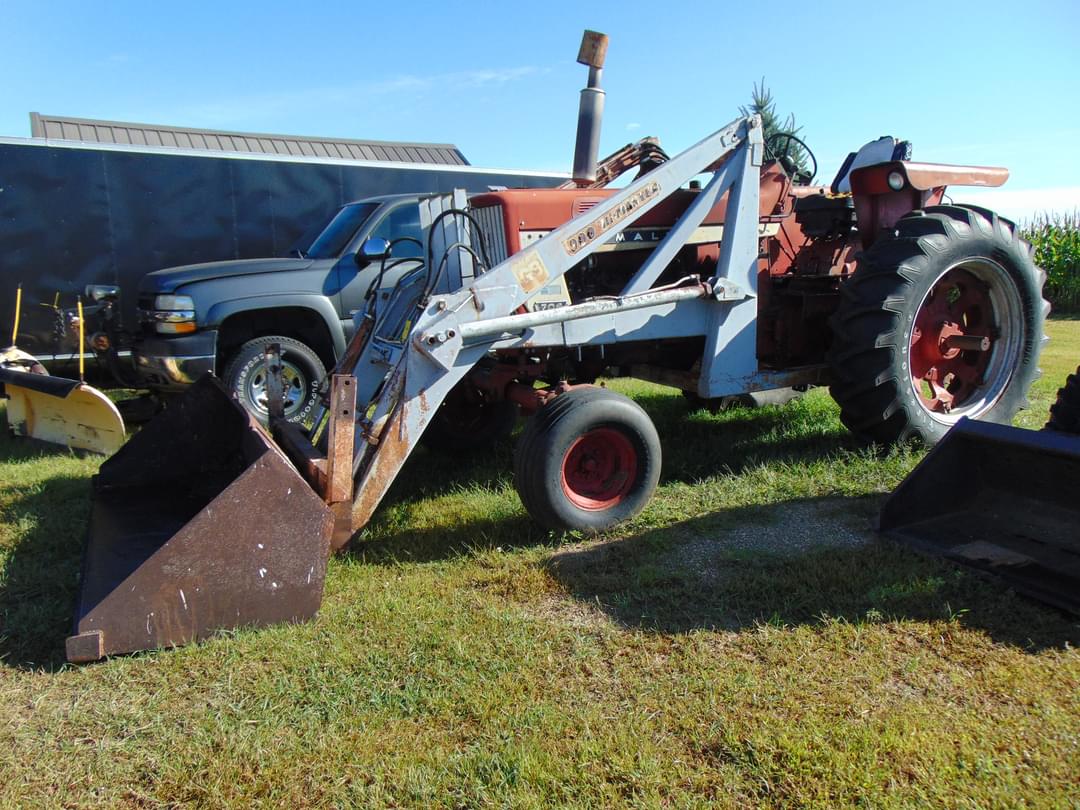 Image of International Harvester 706 Primary image