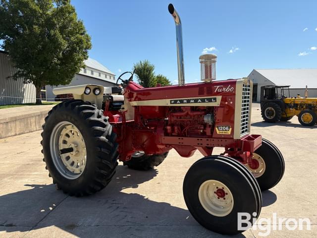 Image of International Harvester 1206 equipment image 2