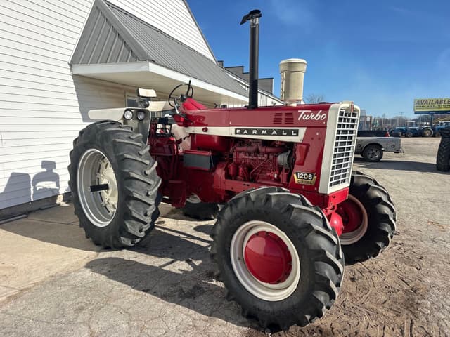 Image of International Harvester 1206 equipment image 1