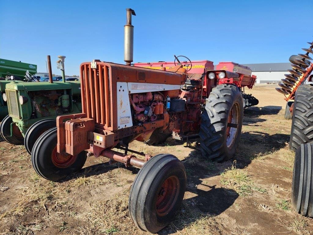 Main image International Harvester 806